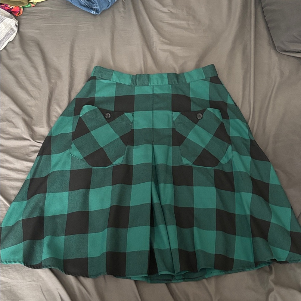 Hell Bunny Teen Spirit Mid Skirt in Green/Black Buffalo Check